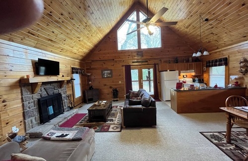 Sevierville Cabin | Romantic Valley Dream Apr 22-24 May 10-14 Jun 4-6, 10-14,n27-Jul 1!