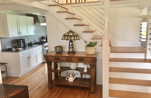 Little Compton House | Romantic Vineyard Retreat