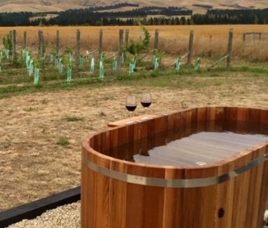 Broomfield House | Romantic Vineyard getaway