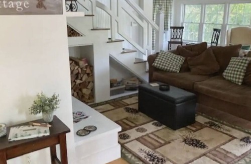 North Windham Cottage | Romantic Waterfront Cottage in Maine