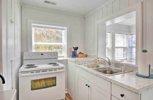 Deltaville Cottage | Romantic Waterfront Abode with Patio & Dock!