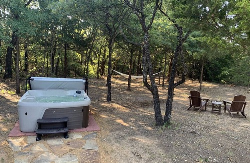 Myra RV Rental | Romantic Yurt in the North Texas Hill Country