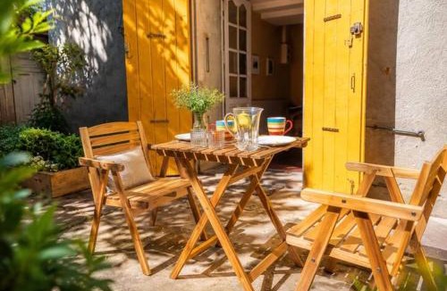 Saint-Michel-de-Lanes House | Romantique room St Michel de Lanes (love room)