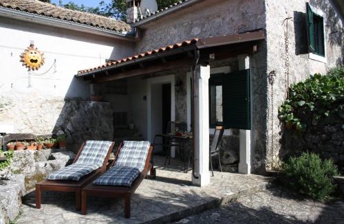 Sveta Jelena House | Romantisches Steinhaus Lavanda im Cottage Filipaši