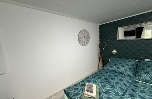 Andelfingen District Apartment | Romantisches Studio inmitten von Weinbergen