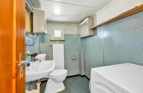 Wolfhalden Apartment | romatisches Chalet mit Bodenseesicht