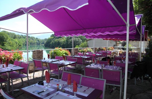 Saint-Nazaire-en-Royans Hotel | Rome