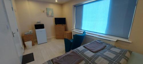 Mawneys House | Romford Lodge