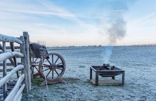 St Mary's Bay House | Romney Marsh Huts by Bloom Stays
