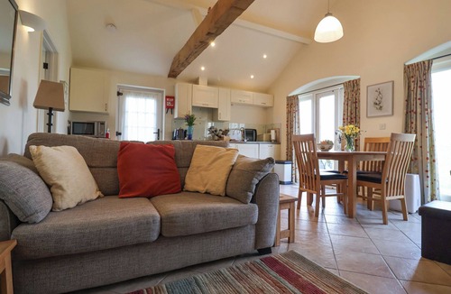 Hethel Cottage | Romulus