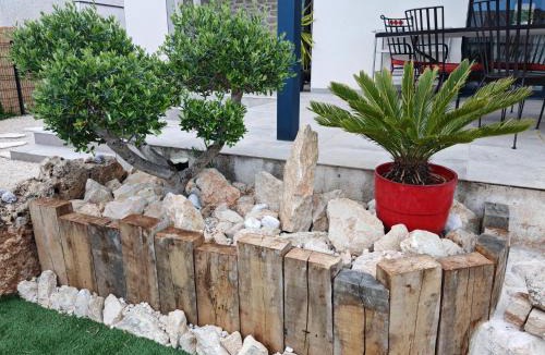 Saint-Quentin-la-Poterie Apartment | Romytt Suite