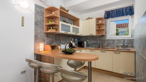 Kolanjski Gajac Apartment | Rona Apartment Aurora