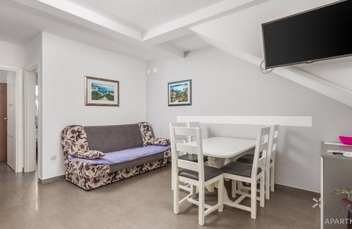 Simuni Apartment | Rona Apartment Goran 2