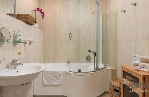 Poljane Apartment | Rona luxury apartment Alba