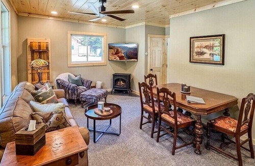 Inlet Cottage | Ronnie's Guest House