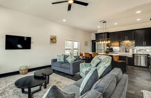 Somerville House | ‘Roo's Hideaway’ Modern 3BR Near Round Top & A&M!