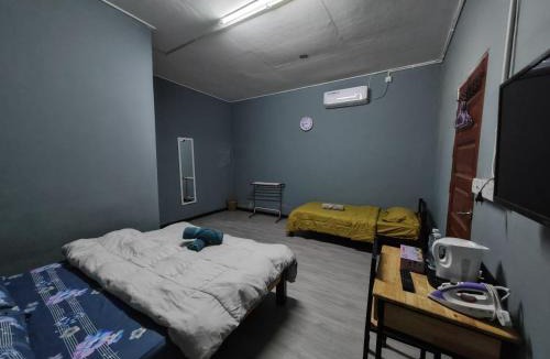 Kampung Nail House | ROO STAy TOK WAN 1