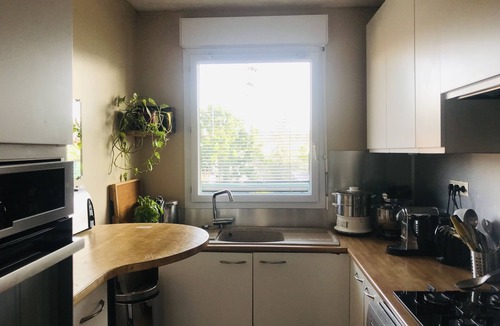 Nord Apartment | Roof terrace apartment, 2 bedrooms, sleeps 4 to 6, view of Ste VICTOIRE.