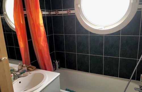 Le Kremlin-Bicetre Apartment | Rooftop Avec 3 Chambres, 90m2 Terrasse, vue Paris/tour Eiffel . 5min du Métro7