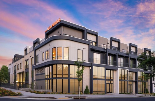 12 South Condo | Rooftop + Courtyard | 2BR Suite at The Gilmore