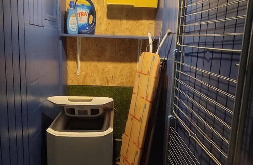 Aubigny-sur-Nere Apartment | Rooftop garden party