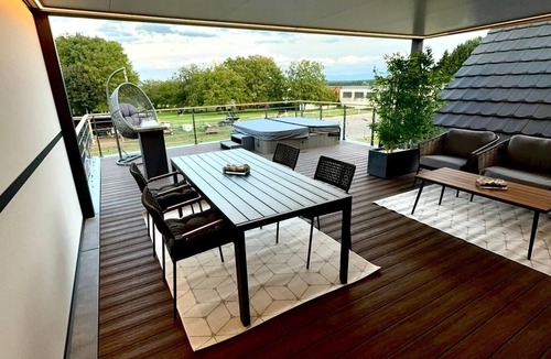 Hatten Apartment | Rooftop jacuzzi 4 persons "Le Repère