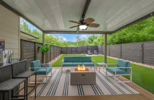 Haynes Area House | Rooftop, Large Backyard, Fire Pit, Near Downtown