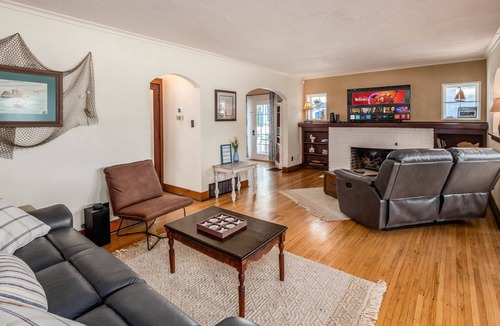 Russells Point House | Rooftop Oasis - Hot Tub - Sauna - Steps from Lake!