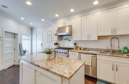 Canton House | Rooftop Patio w/View: Baltimore Retreat