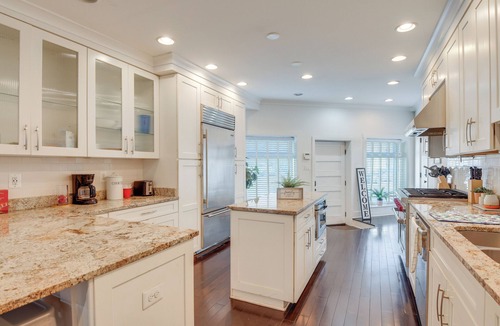 Canton House | Rooftop Patio w/View: Baltimore Retreat