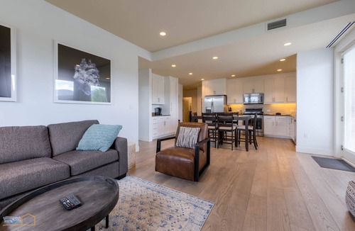 Central Boulder Condo | Rooftop Pool, Mountain Views! Exec Rental @ The Peloton West