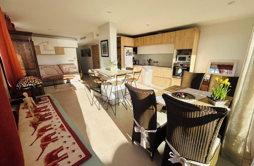 Le Grau-Du-Roi Apartment | Rooftop pool, sea view terrace, direct beach access