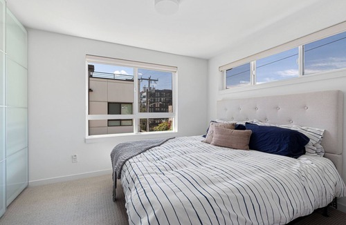 Lower Queen Anne House | Rooftop Views Walkable to Seattle Center, Gates, Amazon 2BR 3BA