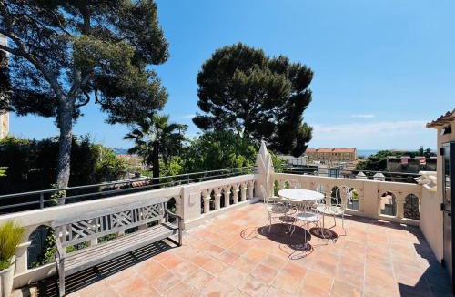 Les Baumettes Villa | Rooftop villa, city center, beach access