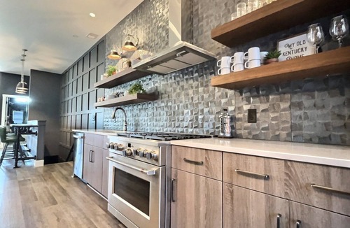 Cherokee Triangle House | Rooftop w/4 Suites @ Bungalou + Bourbon Bar + Gameyard