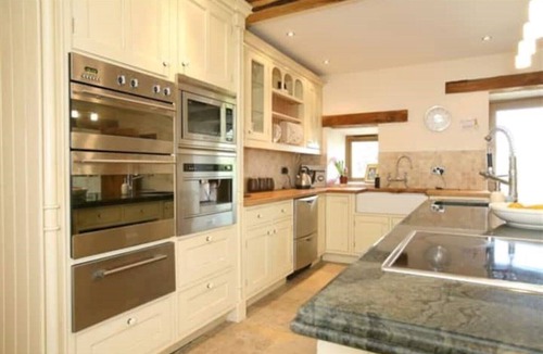 Ripley House | Rookery Barn Extremely large property Hot tub