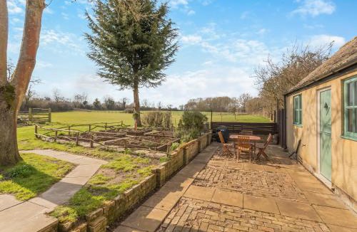 St Neots House | Rookery Cottage