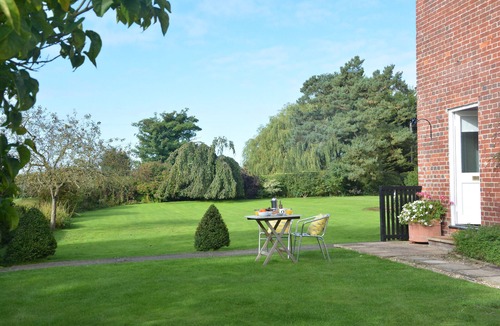 Halesworth Cottage | Rookyards