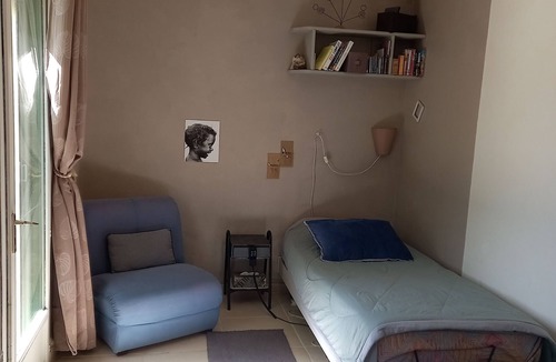 Accons Bed & Breakfast | Room 1 pers ideal student, trainee, holidaymaker, teleworker
