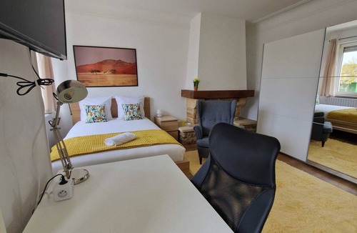 Hettange-Grande Villa | Room 1 Premium Namibia city view