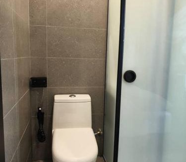 Muar House | Room 2 U Hostel & Guest House