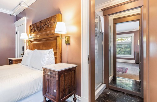 Capitol Hill House | Room 203 - Unique Accommodations in Seattle's Capitol Hill