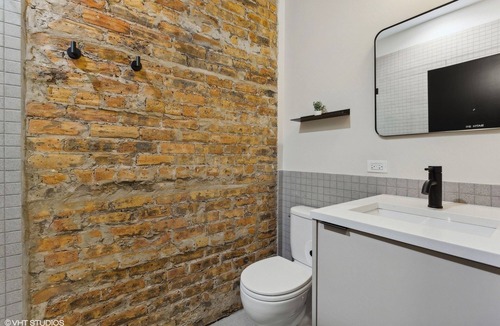 Palmer Square Hotel | Room 211 at Logan Square SRO Hotel