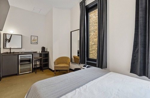 Palmer Square Hotel | Room 211 at Logan Square SRO Hotel