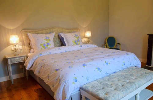 Jarze Bed & Breakfast | Room 3 King size double with ensuite
