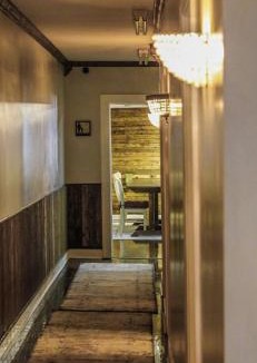 Fourmile Hotel | Room 3 Queen