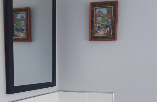 Stratford House | Room 5 Cadence Bed and Breakfast