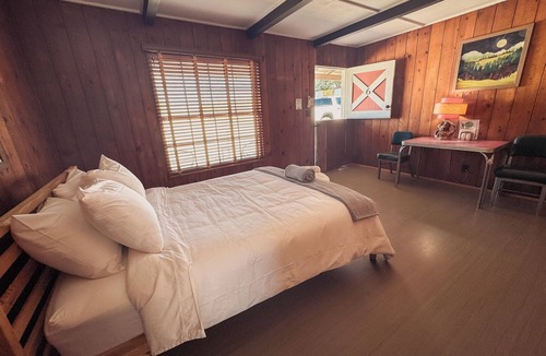 Joshua Tree Hotel | Room #6