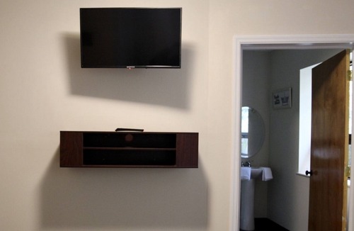 Fourmile House | Room 6 within the Pine Mountain Inn