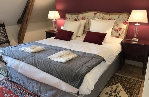 Jarze Bed & Breakfast | Room 7 king double with en-suite